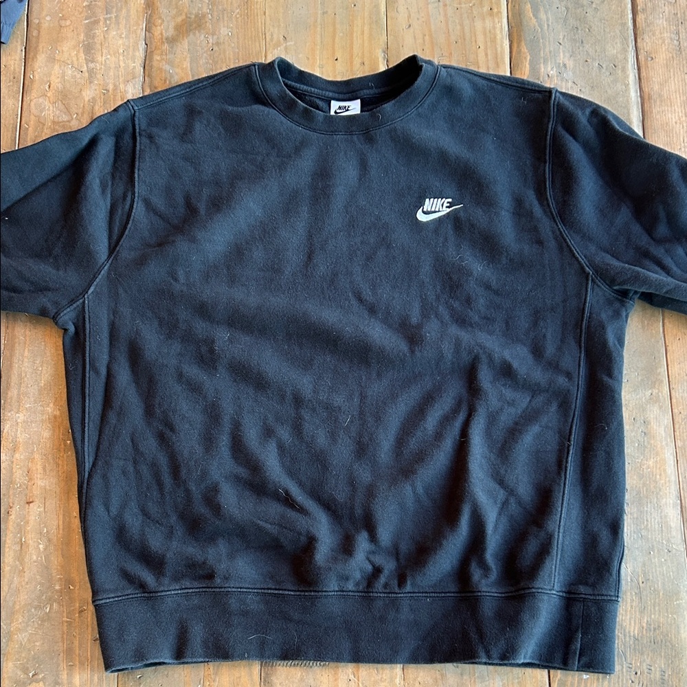 Nike Men's Black Crewneck Sweater